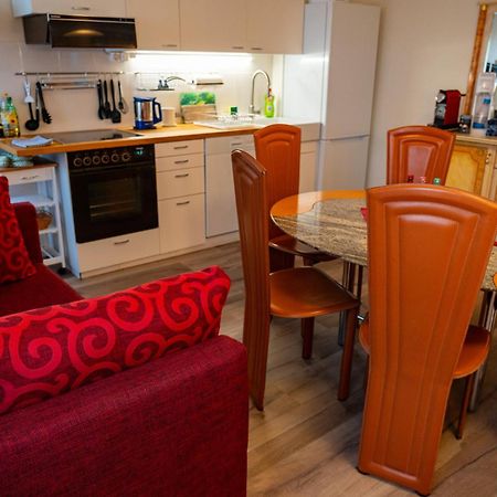 Gemuetliche Wohnung Mit Terasse Und Feuerstelle Lengnau ภายนอก รูปภาพ