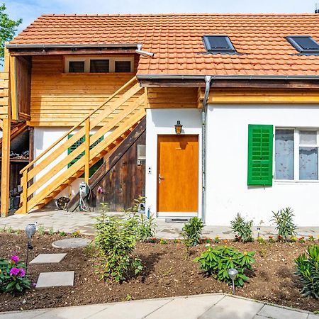 Gemuetliche Wohnung Mit Terasse Und Feuerstelle Lengnau ภายนอก รูปภาพ
