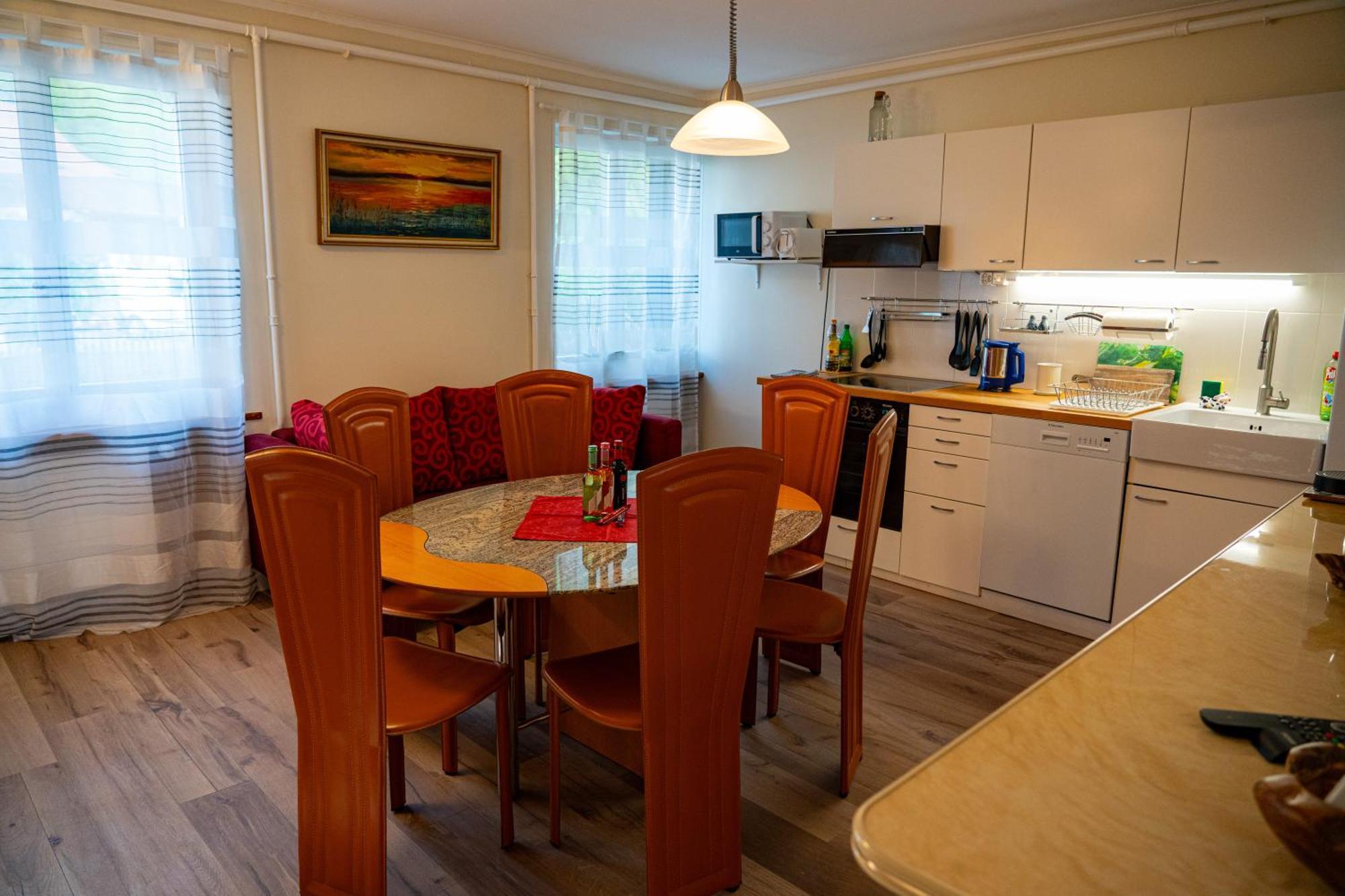 Gemuetliche Wohnung Mit Terasse Und Feuerstelle Lengnau ภายนอก รูปภาพ