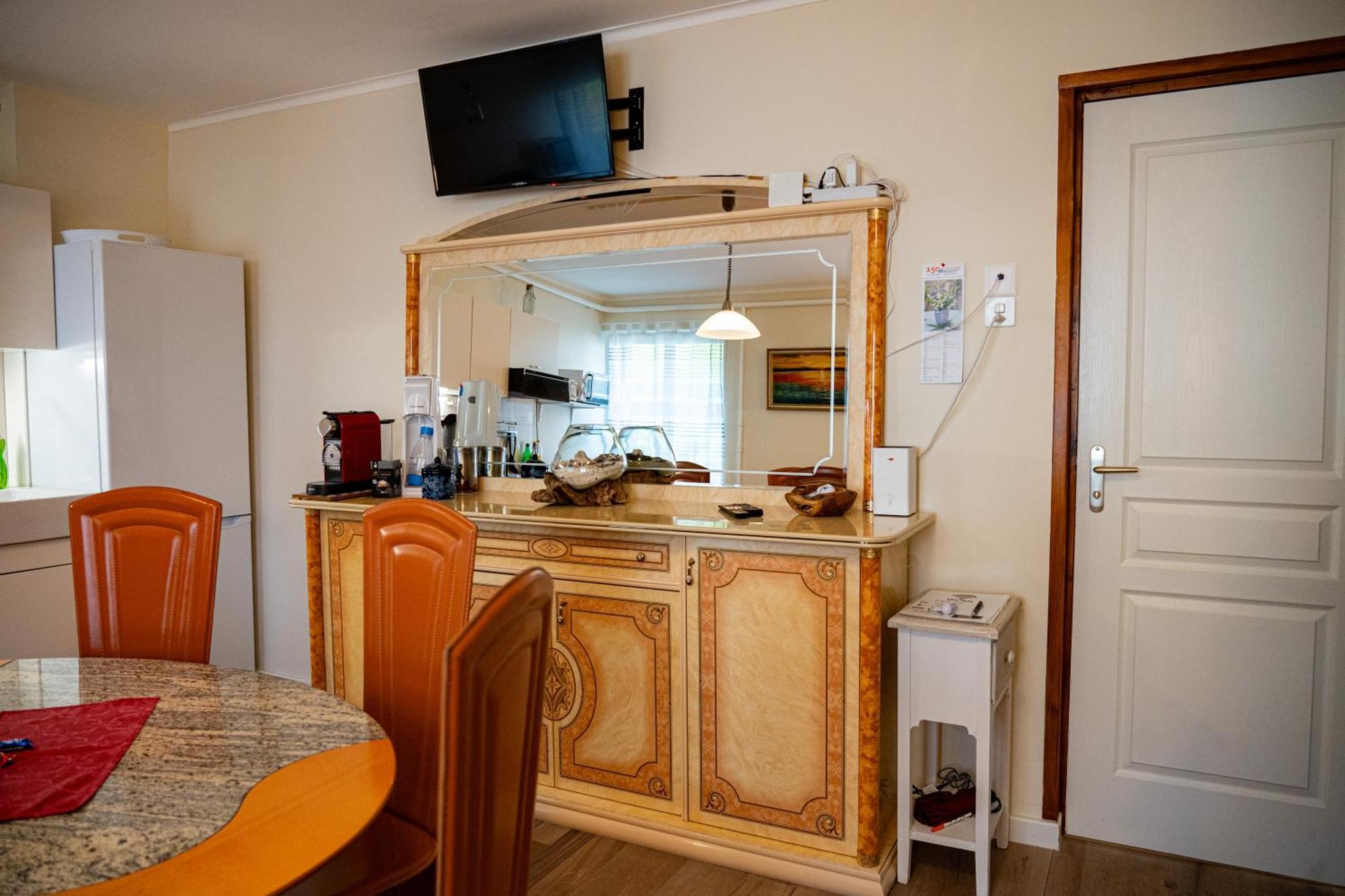 Gemuetliche Wohnung Mit Terasse Und Feuerstelle Lengnau ภายนอก รูปภาพ