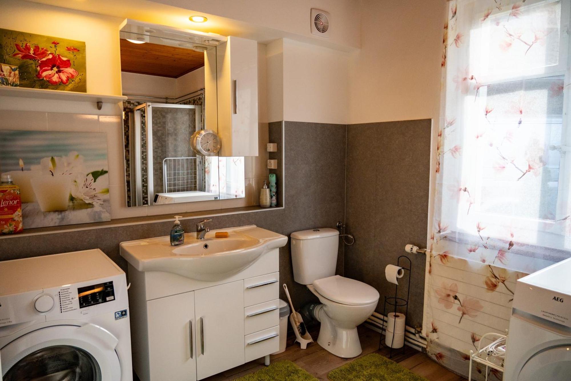 Gemuetliche Wohnung Mit Terasse Und Feuerstelle Lengnau ภายนอก รูปภาพ