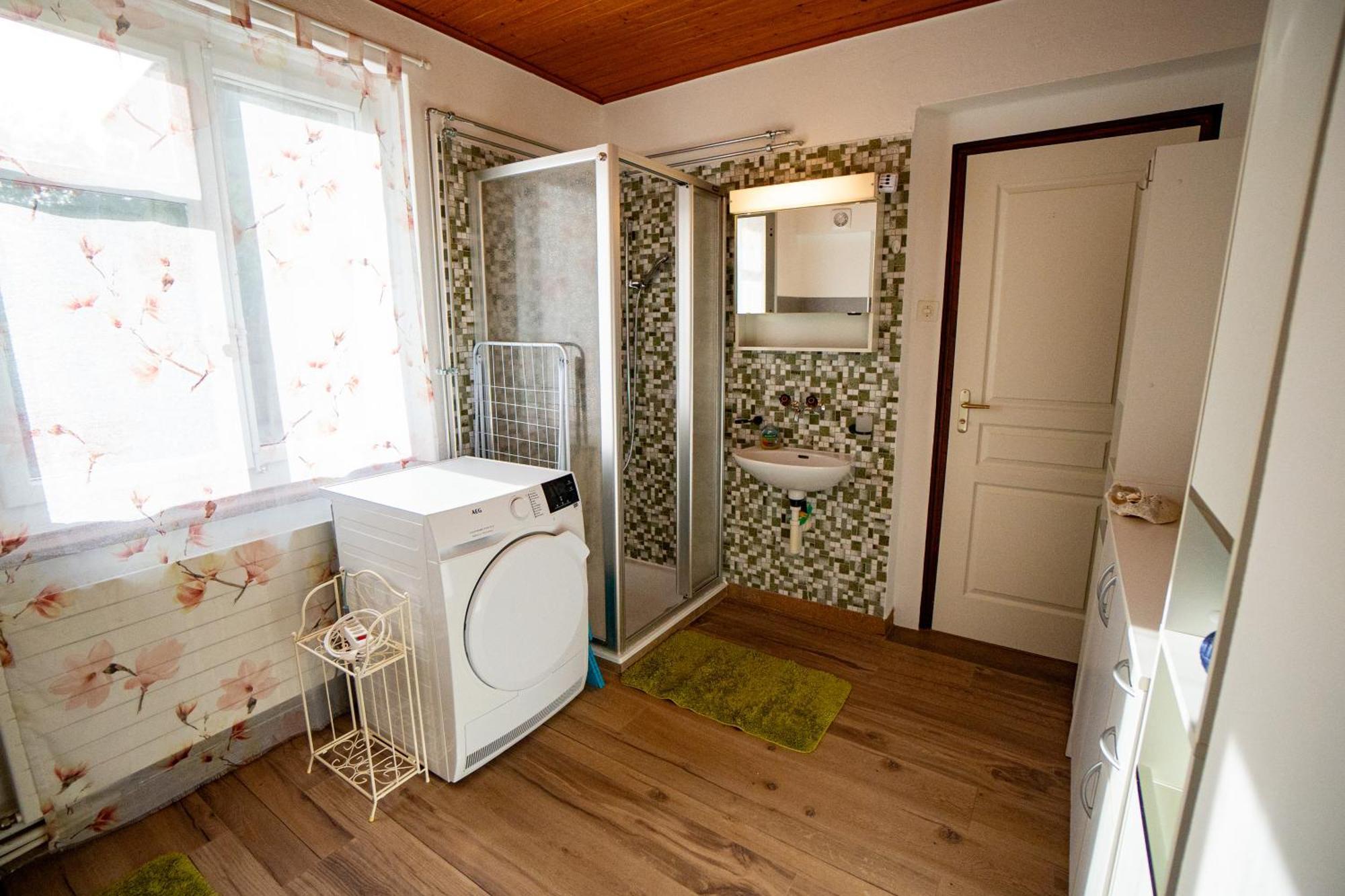 Gemuetliche Wohnung Mit Terasse Und Feuerstelle Lengnau ภายนอก รูปภาพ