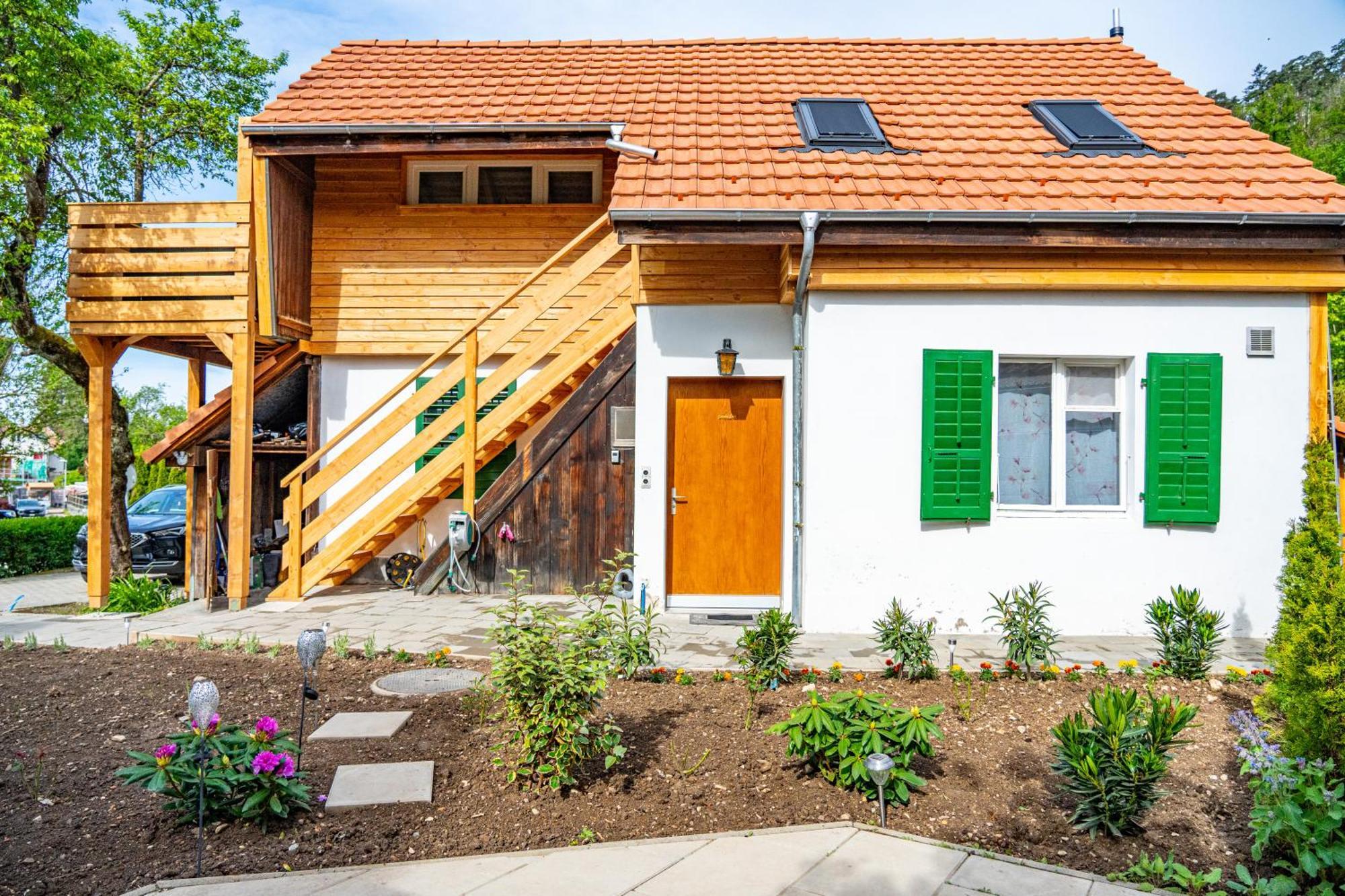 Gemuetliche Wohnung Mit Terasse Und Feuerstelle Lengnau ภายนอก รูปภาพ